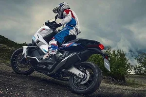 New 2026 Honda X-ADV Adventure Scooter: Rugged Design Meets Premium Performance for the Ultimate Urban and Off-Road Crossover Experience - image 4