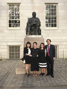 Vietnamese Tiger Mom Raises Two Harvard Graduates with Discipline - image 2