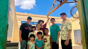 Vietnamese Celebrity Update: NSND Viet Anh on Late Fatherhood and Cong Ly's Health - image 22