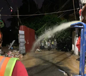 Nighttime Chaos: Detailed Scenes from the Nui Truc Mud Eruption Site - image 5