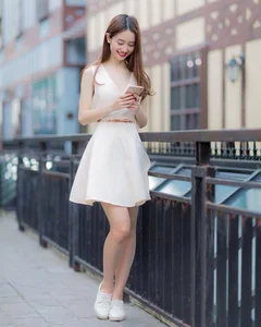 Jun Vu: Celebrating the Power of a Smile and True Inner Beauty - image 17
