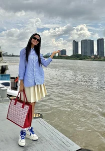 H'Hen Nie: Overcoming Unfair Criticism and Embracing Her Authentic, Strong Beauty - image 5