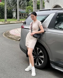 10 Chic Mini Skirt Outfit Ideas Inspired by Vietnamese Celebrities - image 0