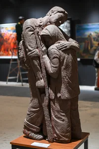 Honoring Bravery: An Art Exhibition Celebrating Soldiers in War and Peacetime Resilience - image 1
