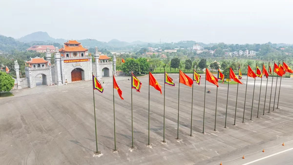 Restructuring the Hung Kings Temple Relic Site in Phu Tho