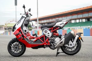 Italjet Dragster 300: The Italian 'Super Scooter' Makes Its Debut in Vietnam - image 7