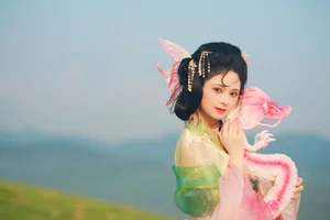 YiTuYu Art Language Vol.9810: A Deep Dive into Model 6161's Portfolio - image 30