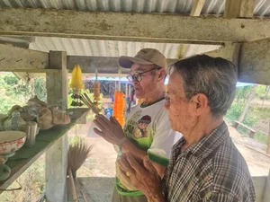 Mysterious 'Sacred Turtle' Appearance During Songkran Festival Sparks Local Devotion - image 5