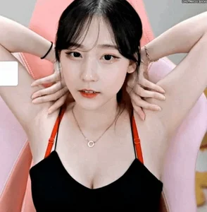 The Remarkable Transformation of a Korean Influencer: From Girl Next Door to Multi-Millionaire Businesswoman - image 5