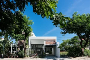 Khanh House: A Modern Hoi An Townhouse Blending Nature and Heritage - image 21