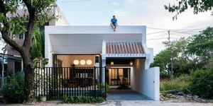 Khanh House: A Modern Hoi An Townhouse Blending Nature and Heritage - image 16