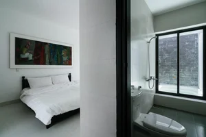 Khanh House: A Modern Hoi An Townhouse Blending Nature and Heritage - image 0