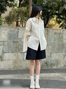 Autumn Fashion Guide: How to Style Classic Shirts with Shorts or Trousers - image 3