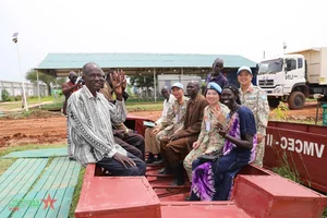 Vietnamese Peacekeepers Raise Massive National Flag in Abyei for National Day - image 3