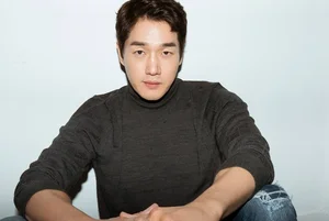 Outstanding South Korean Actors Born in the Year of the Dragon - image 37