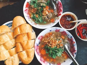 6 Must-Try Quy Nhon Street Foods You Will Regret Missing - image 1