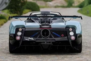 The Third Evolution of the Legendary Pagani Roadster S Zonda Cervino Hypercar - image 4