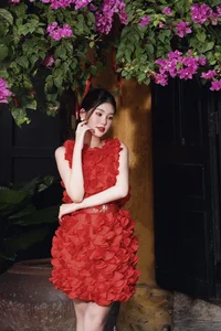 Le Au Ngan Anh’s Clever and Elegant Maternity Red Carpet Fashion - image 6