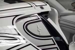 Exclusive Bugatti Mistral Custom Masterpiece with Porcelain Fuel Cap - image 2
