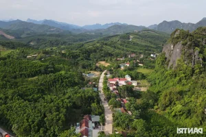 The 65km Aerial Railway: A 20th Century Engineering Marvel Linking Vietnam and Laos - image 4