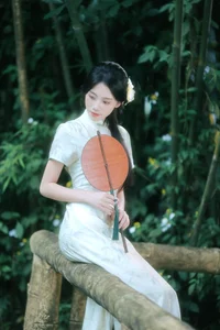 Captivating Aesthetic Photography in YiTuYu Art Language Vol.9886 Featuring Zhong Ting Er - image 5