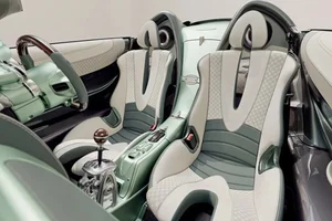 Exclusive Look at the Pagani Huayra Codalunga Speedster: A Masterpiece of Italian Engineering and Timeless 1960s Coachbuilding Design - image 1