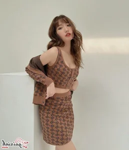 Exploring the Radiant Beauty of Gen Z TikTok Star Lê Thị Khánh Huyền - image 5