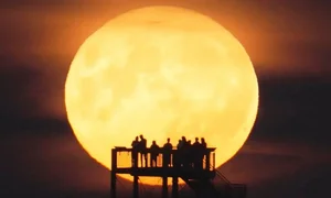 Mid-Autumn Supermoon Guide: Best Viewing Times and Tips in Vietnam - image 2