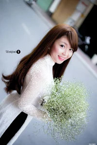The Timeless Elegance of Vietnamese Ao Dai: A Stunning Collection of Traditional Fashion and Cultural Beauty - image 16