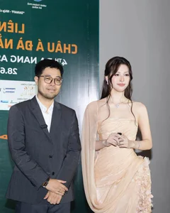 Vietnamese Celeb Roundup: Phi Hung Addresses Marriage Rumors and Emotional Farewells - image 34