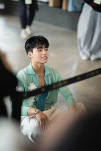 Vietnamese Celeb Roundup: Phi Hung Addresses Marriage Rumors and Emotional Farewells - image 52