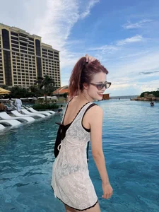 Vietnamese Celeb Roundup: Phi Hung Addresses Marriage Rumors and Emotional Farewells - image 25