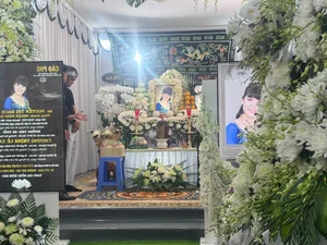 Vietnamese Celeb Roundup: Phi Hung Addresses Marriage Rumors and Emotional Farewells - image 50