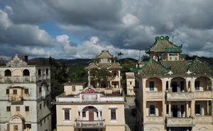 Discovering the Architectural Splendor of China's Most Magnificent Ancient Village - image 9