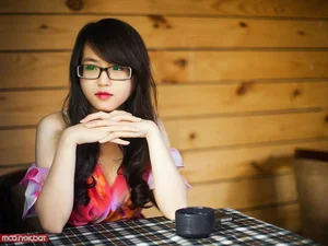 Beautiful Vietnamese Girls Gallery: Modern Portraits and Lifestyle - image 0
