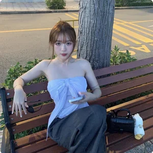 Hot TikToker Kim Chung Phan Shows Off Angelic Beauty and Flawless Style - image 2