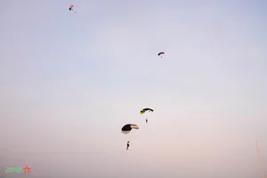 Spectacular Aerial Displays and Cultural Parades Highlight the MILAN 2024 Multilateral Naval Exercise - image 12