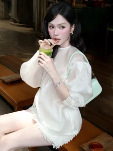 Ngoc Trinh Debuts Vibrant and Feminine Fashion Transformation for Summer - image 4
