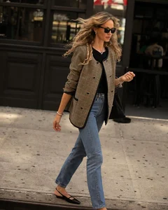 10 Elegant Ways to Style Flat Shoes According to Blogger Anouk Yve - image 7