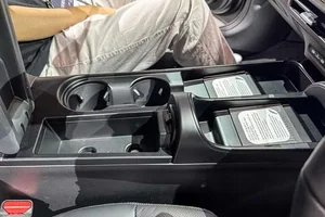 First Look: The 2027 Hyundai Elantra Debuts with Bold Design and Tech Enhancements - image 11