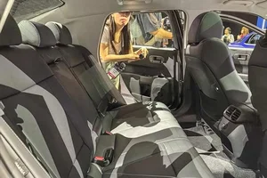First Look: The 2027 Hyundai Elantra Debuts with Bold Design and Tech Enhancements - image 3