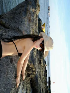 Wyn Anh Showcases Stunning Beach Style in Latest Summer Bikini Collection - image 8