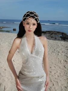 Wyn Anh Showcases Stunning Beach Style in Latest Summer Bikini Collection - image 2