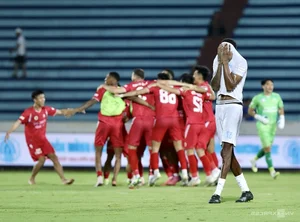 Giant on the Pitch: The Rise of the 2-Meter Striker in Vietnam’s National Super Cup - image 0