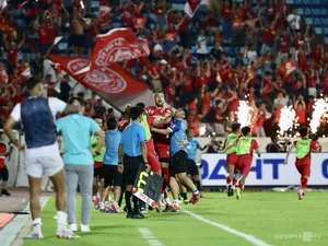 Giant on the Pitch: The Rise of the 2-Meter Striker in Vietnam’s National Super Cup - image 2