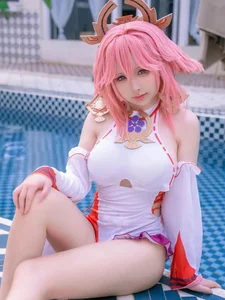 99+ Bold and Seductive Yae Miko Cosplay Images from Genshin Impact - image 16