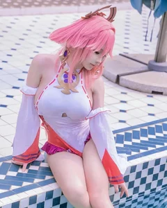99+ Bold and Seductive Yae Miko Cosplay Images from Genshin Impact - image 32