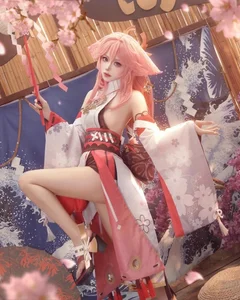 99+ Bold and Seductive Yae Miko Cosplay Images from Genshin Impact - image 0