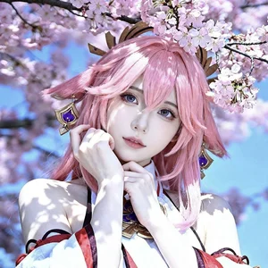 99+ Bold and Seductive Yae Miko Cosplay Images from Genshin Impact - image 39