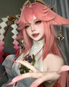 99+ Bold and Seductive Yae Miko Cosplay Images from Genshin Impact - image 15